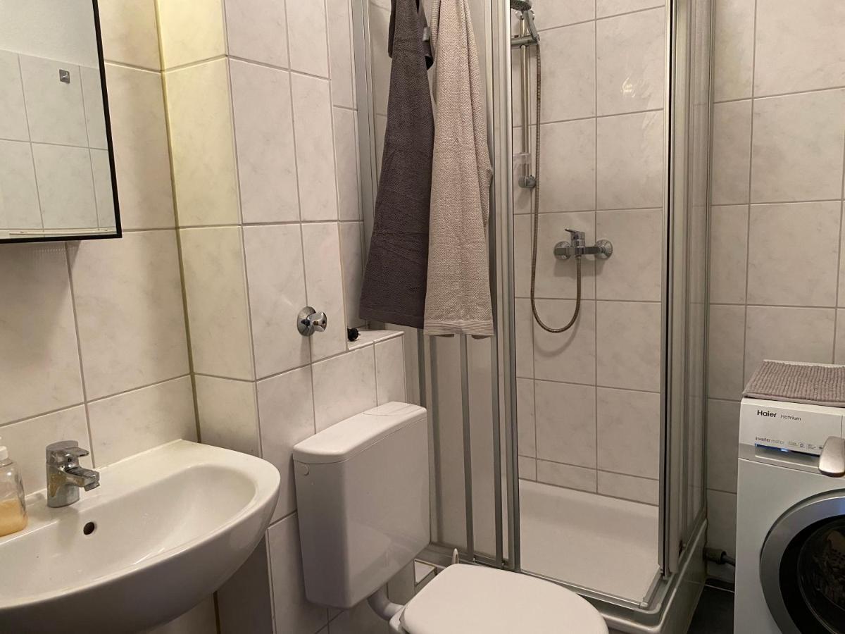 Moderne Wohnung Bei Duisburg Hbf. Buitenkant foto